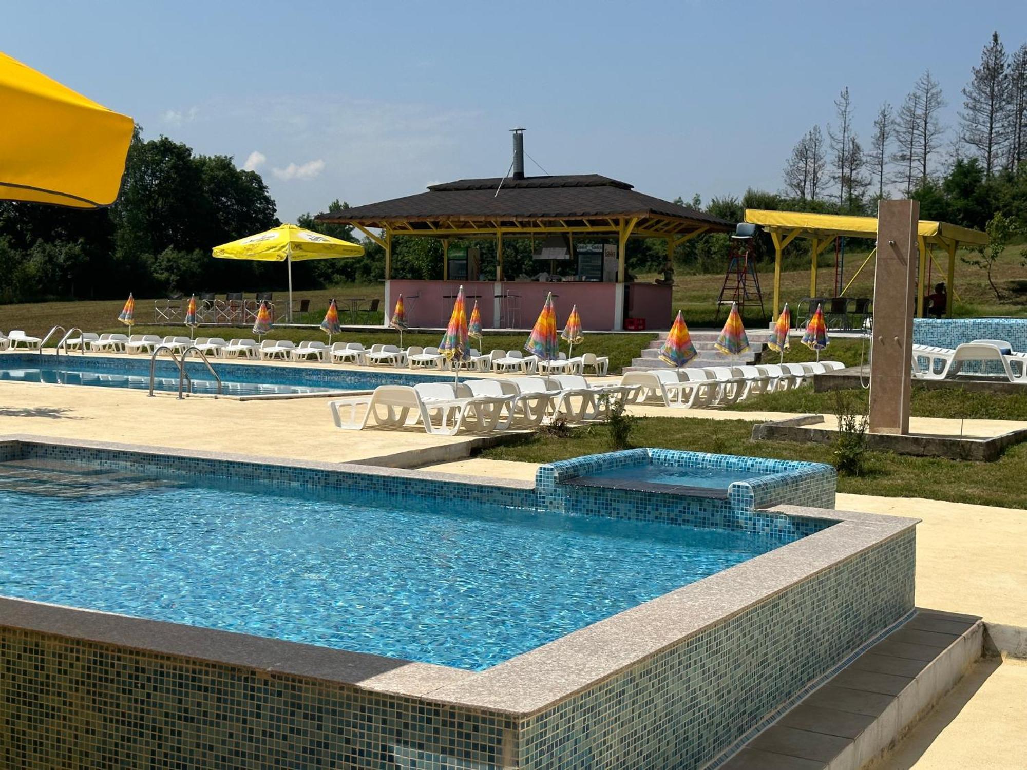 Kremena Guest House Exterior photo