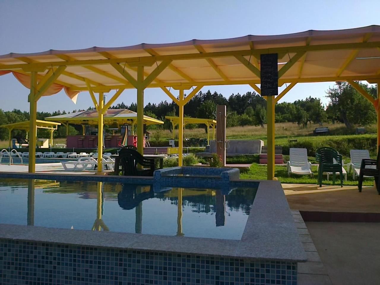 Kremena Guest House Exterior photo